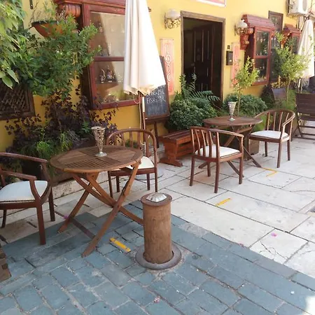 Apartahotel Kaleici Aparts 4*